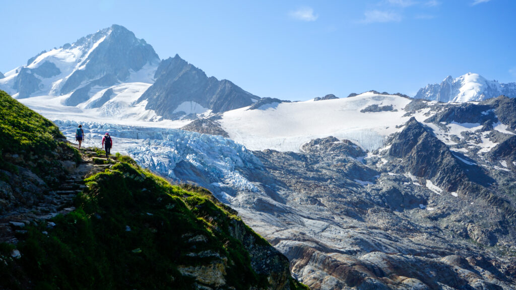 celio x CHAMONIX-MONT-BLANC : la collection été entre nature et ...